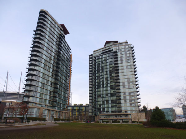 Vancouver_Concord_Pacific_towers